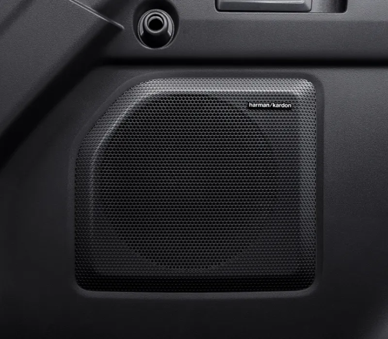 Prémium Harman Kardon audiorendszer