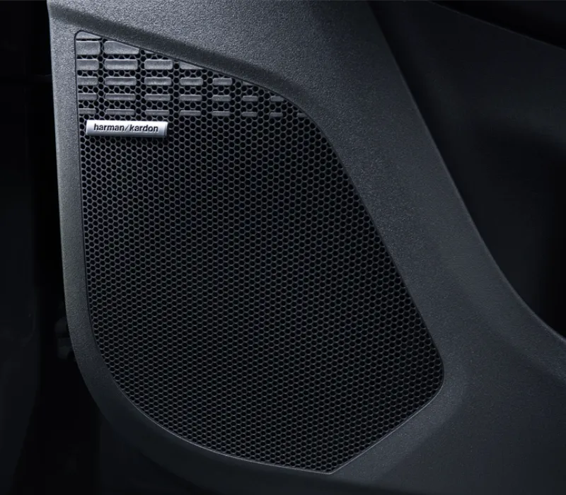 Prémium Harman Kardon audiorendszer