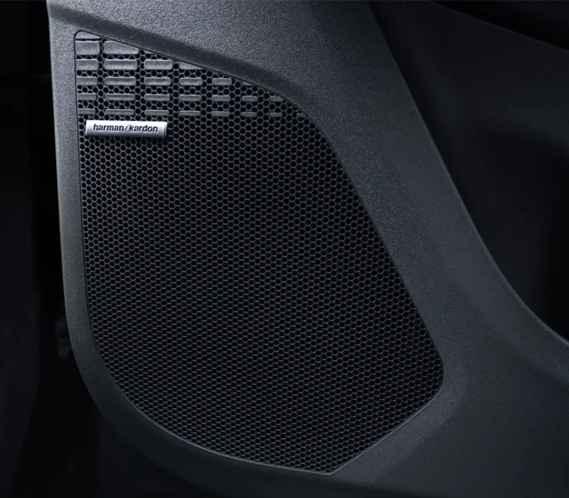 Prémium Harman Kardon audiorendszer